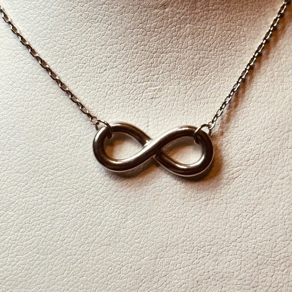 925 Sterling Silver Infinity Symbol Sliding Chain Dainty Spring Ring Clasp NWOT - Picture 4 of 13